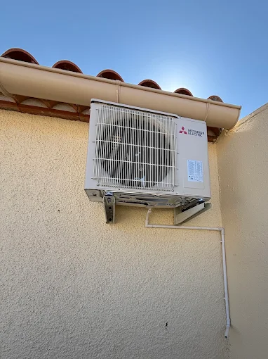 Climatisation gainable Mitsubishi dans une villa